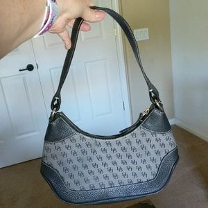 Small barely ever used dooney n Bourke bag